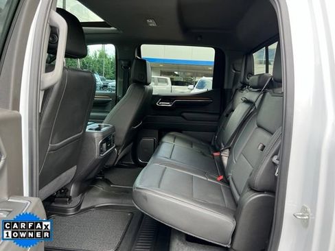 Used 2024 GMC Sierra 1500 Denali w/ Technology Package AWD/4WD image 11