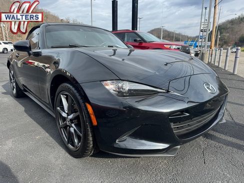Used 2017 MAZDA MX-5 Miata Grand Touring image 1