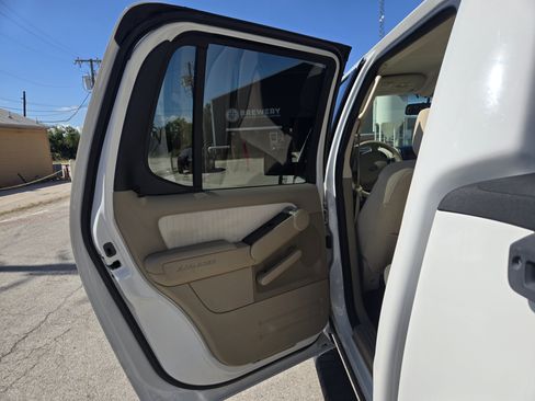 Used 2008 Ford Explorer Sport Trac XLT RWD image 11