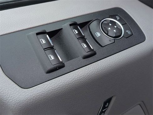 Used 2016 Ford F150 XLT image 15