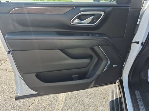 Used 2022 Chevrolet Tahoe LT AWD/4WD image 10