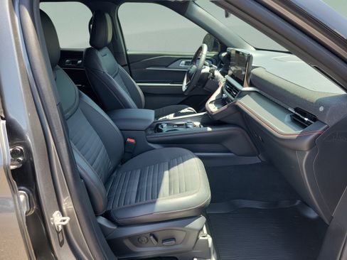 Used 2025 Ford Explorer ST-Line w/ Premium Package RWD image 17