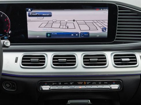 Certified 2025 Mercedes-Benz GLS 450 4MATIC image 26