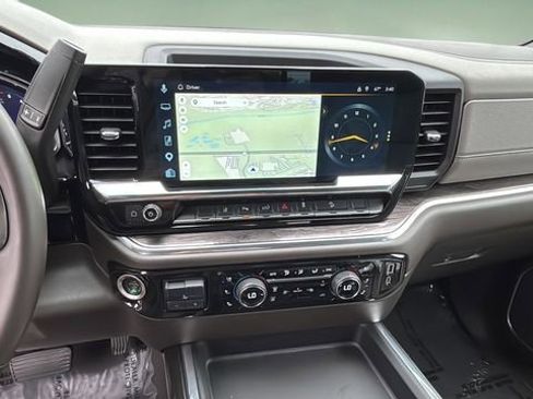 Used 2025 Chevrolet Silverado 2500 LTZ w/ LTZ Plus Package AWD/4WD image 26