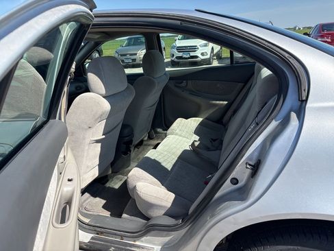 Used 2003 Oldsmobile Alero GL FWD image 21