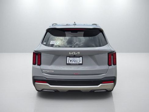 Used 2026 Kia Sorento S FWD image 5