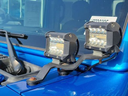 Certified 2022 Jeep Gladiator Mojave w/ LED Lighting Group AWD/4WD image 13