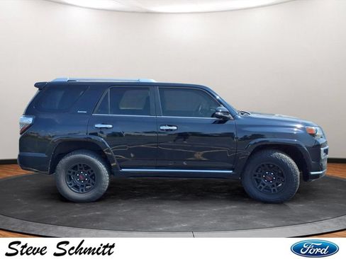 Used 2022 Toyota 4Runner Limited AWD/4WD image 27