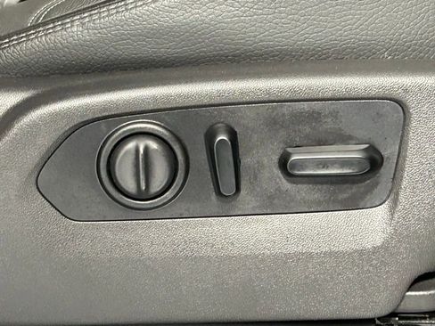 Used 2021 GMC Sierra 2500 Denali w/ Denali Ultimate Package image 11