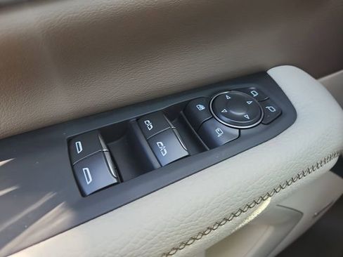 New 2026 GMC Yukon XL Denali w/ Sun & Power Step Package AWD/4WD image 22