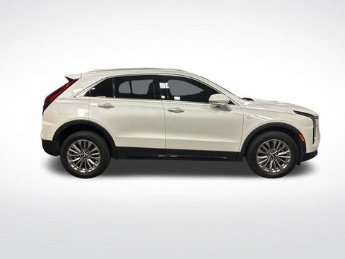 Used 2024 Cadillac XT4 Premium Luxury w/ Active Safety Package FWD image 6