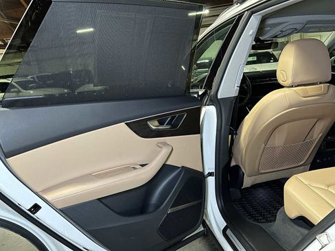 Used 2022 Audi Q8 Prestige image 18