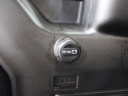 Used 2025 Jeep Wrangler Unlimited Rubicon image 15