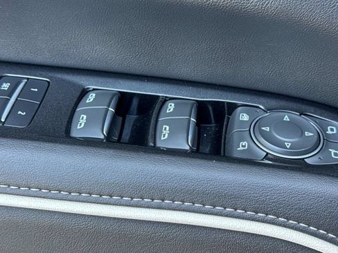 Used 2021 Cadillac Escalade Premium Luxury w/ Driver Assist Tech Package AWD/4WD image 14