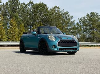 Used 2020 MINI Cooper S video 2