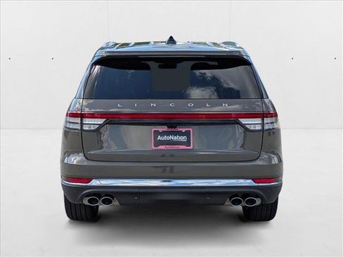 New 2025 Lincoln Aviator AWD w/ Equipment Group 101A image 7