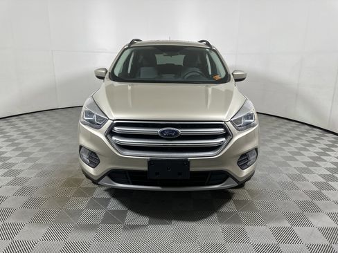 Used 2017 Ford Escape SE w/ Equipment Group 201A image 2