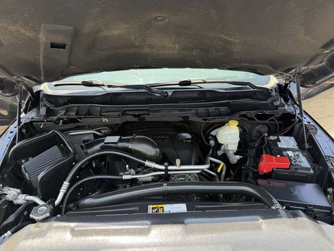 Used 2016 RAM 1500 Express w/ Black Ram 1500 Express Group AWD/4WD image 16
