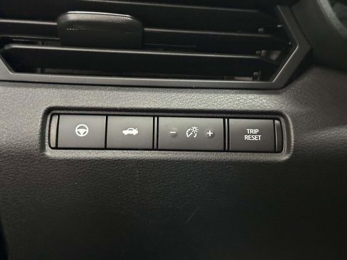 Used 2023 Nissan Altima 2.5 SV w/ SV Premium Package image 21