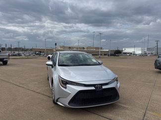 Used 2022 Toyota Corolla LE video 2