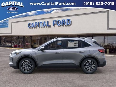 New 2025 Ford Escape SE FWD image 3