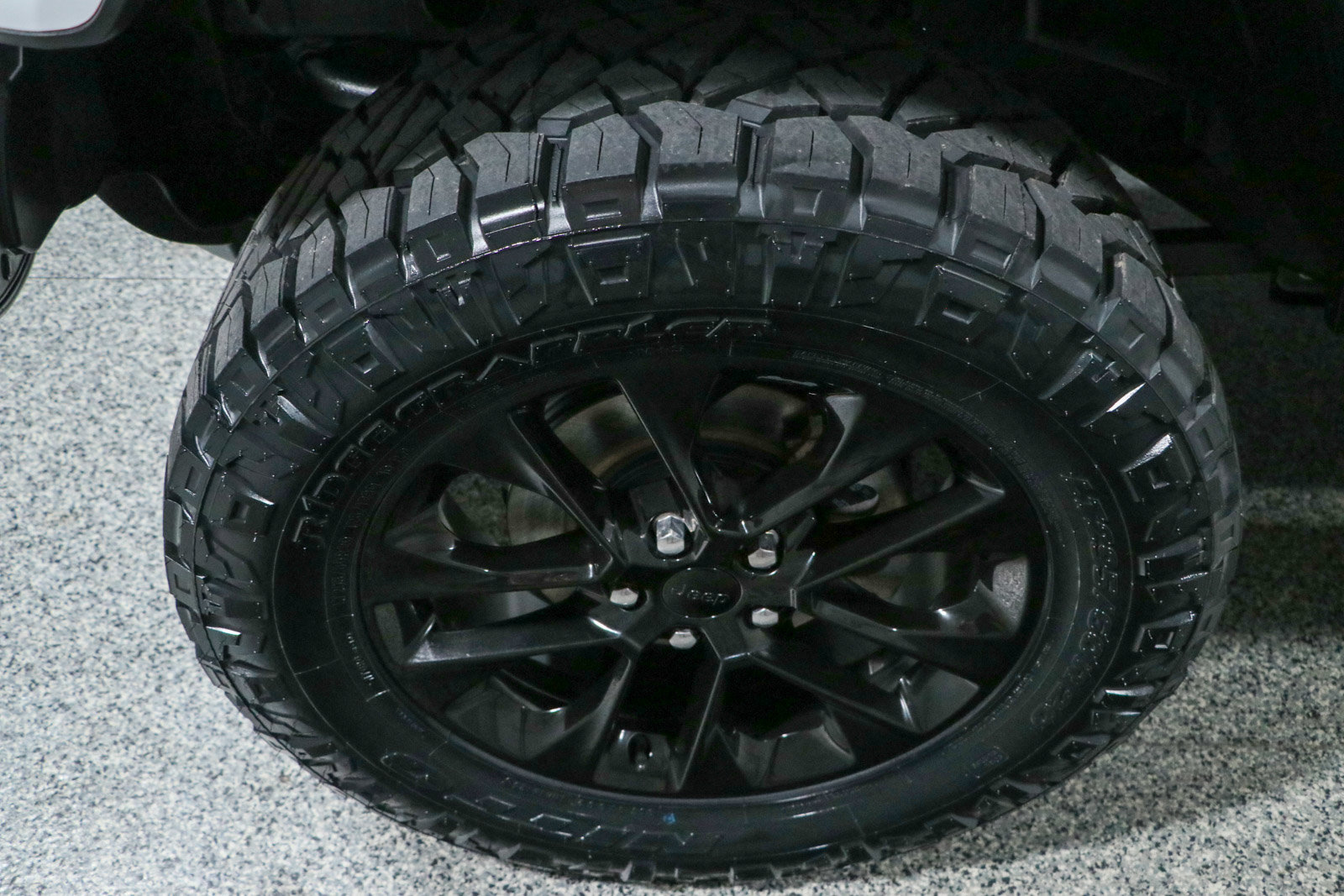 Used 2023 Jeep Wrangler Unlimited Sahara AWD/4WD image 11