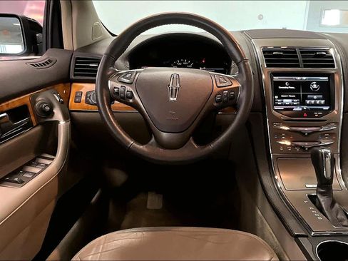 Used 2015 Lincoln MKX AWD w/ Olive Ash Wood Package image 12
