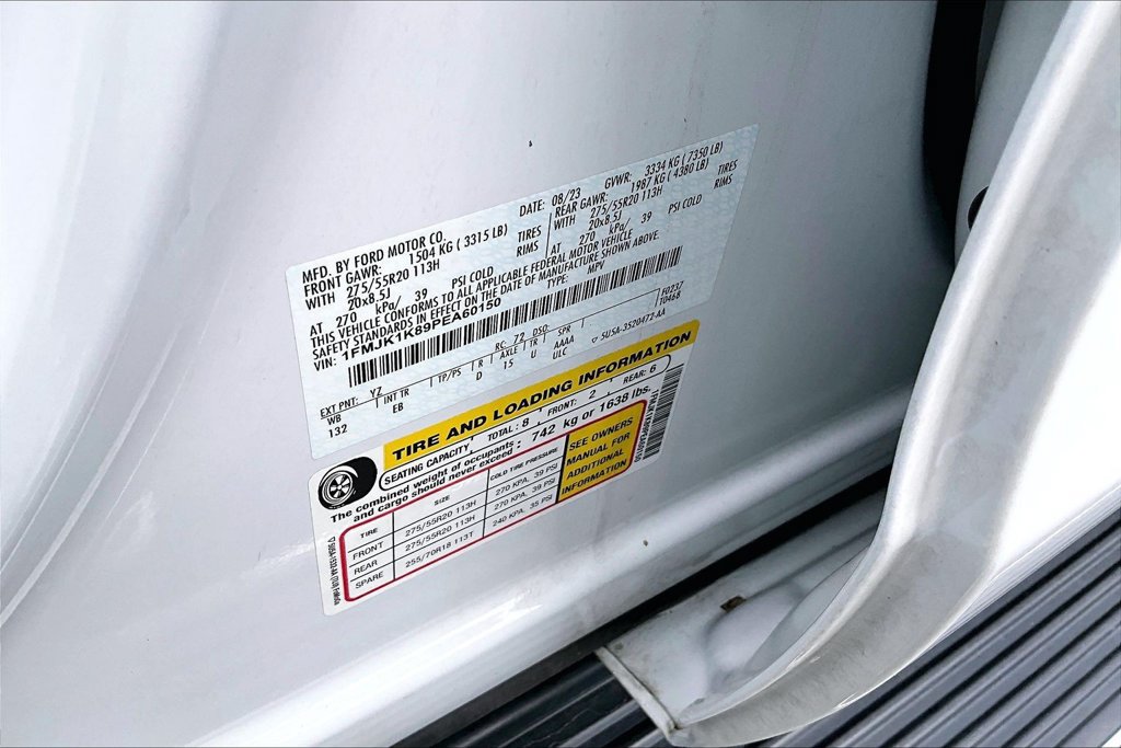 Used 2023 Ford Expedition Max Limited RWD image 5