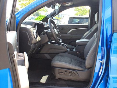 Used 2024 Chevrolet Colorado ZR2 w/ Safety Package AWD/4WD image 11