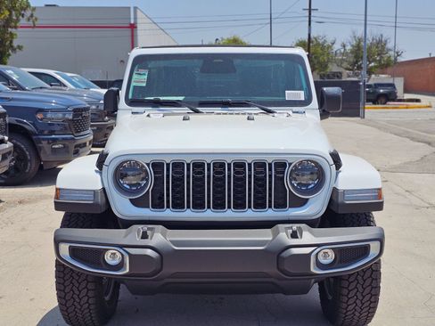 New 2026 Jeep Wrangler Unlimited Sahara AWD/4WD image 2