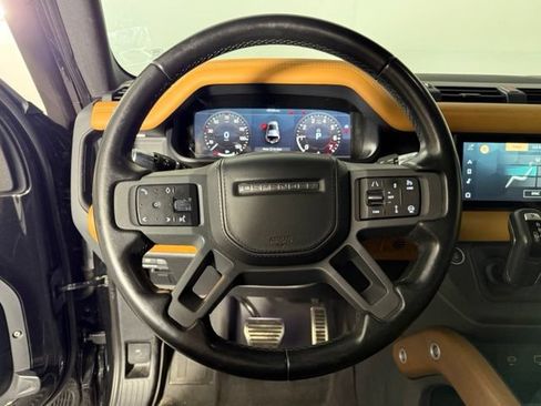 Used 2022 Land Rover Defender 110 X AWD/4WD image 17
