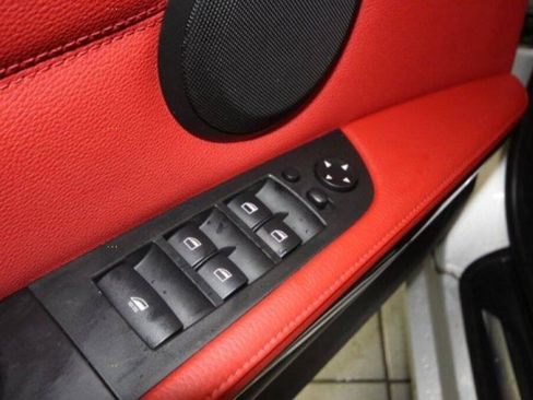 Used 2009 BMW 335i Convertible RWD image 28