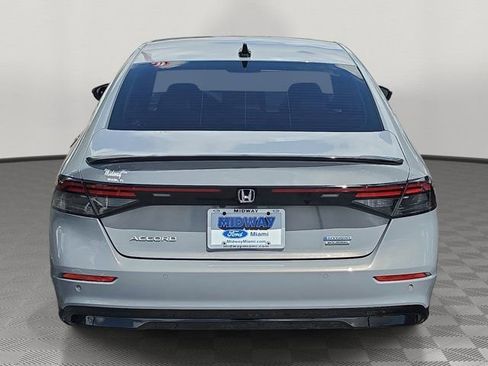 Used 2024 Honda Accord Touring image 5
