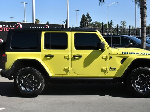 Used 2023 Jeep Wrangler Unlimited Rubicon 4xe w/ Steel Bumper Group AWD/4WD image 9