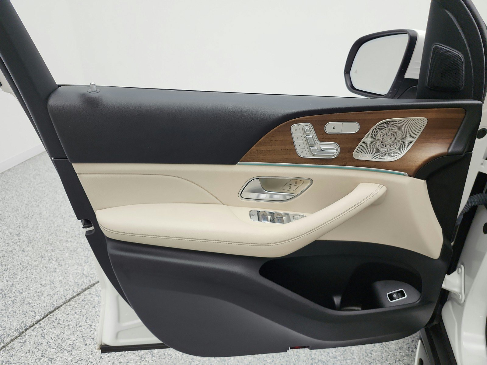 Used 2022 Mercedes-Benz GLE 350 4MATIC image 15