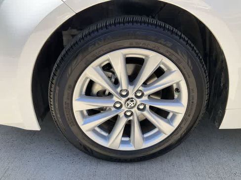 Certified 2025 Toyota Corolla SE FWD image 11