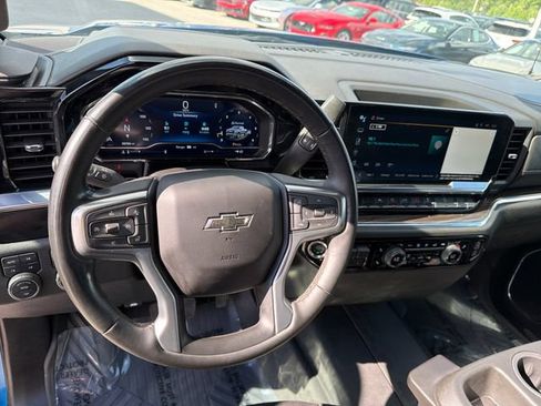 Used 2024 Chevrolet Silverado 1500 RST AWD/4WD image 14