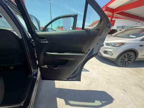 Used 2016 Chevrolet Equinox LS FWD image 15