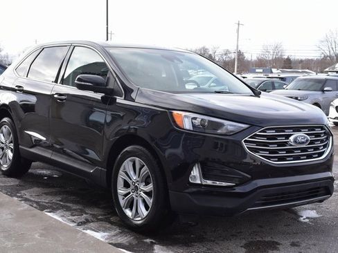 Used 2024 Ford Edge Titanium image 7
