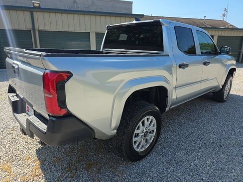 Certified 2024 Toyota Tacoma SR AWD/4WD image 6