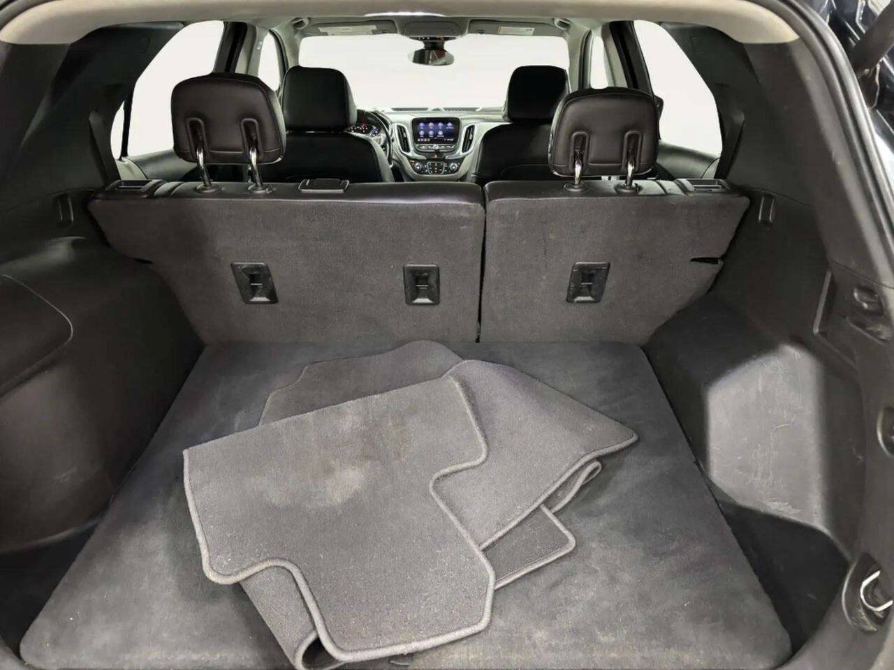 Used 2020 Chevrolet Equinox Premier AWD/4WD image 6