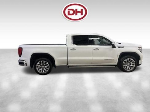 Used 2025 GMC Sierra 1500 Denali w/ Denali Reserve Package AWD/4WD image 2