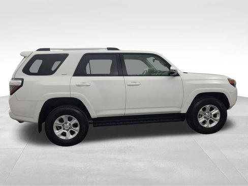 Used 2024 Toyota 4Runner SR5 Premium image 4