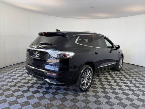 Used 2022 Buick Enclave Avenir w/ Avenir Technology Package AWD/4WD image 11