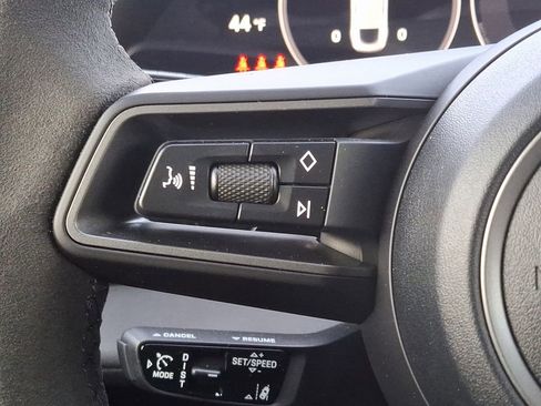 Certified 2025 Porsche Taycan image 19