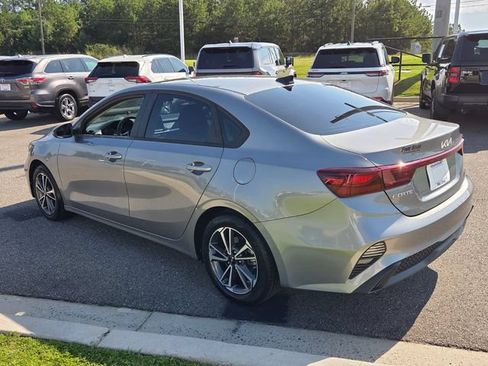 Used 2022 Kia Forte LXS FWD image 9