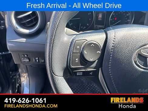 Used 2018 Toyota RAV4 LE w/ All Weather Liner Package AWD/4WD image 20
