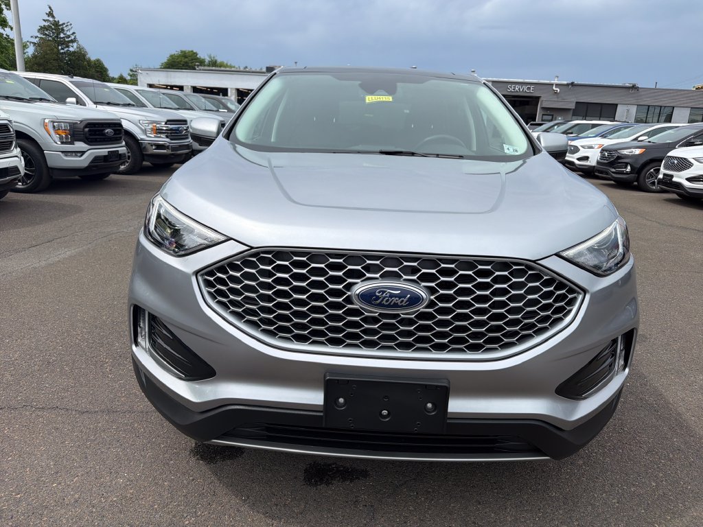 Used 2023 Ford Edge SEL w/ Convenience Package AWD/4WD image 8