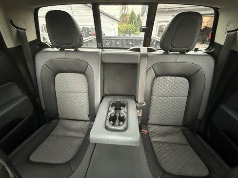 Used 2019 Chevrolet Colorado Z71 image 31