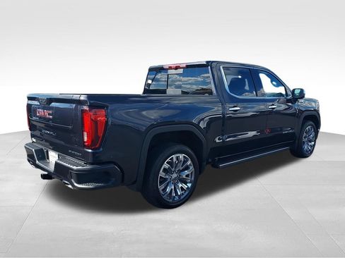Used 2025 GMC Sierra 1500 Denali w/ Denali Reserve Package AWD/4WD image 8